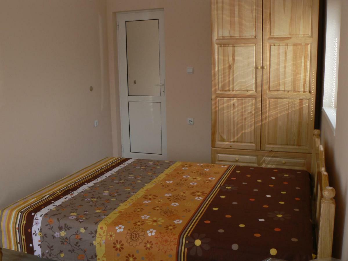 Вила Борко Hotel Krapets  Exterior foto